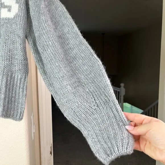 Paris Graphic Cropped Long Sleeve Sweater Women’s Grey Size Small #594 - Picture 9 of 12